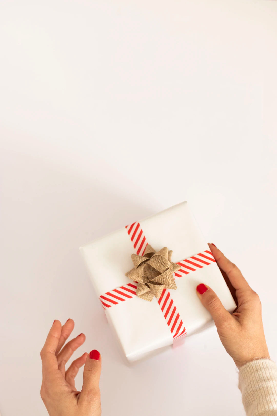 Unwrap the Magic: How to Encourage Unique Gift Exchanges in Your Community